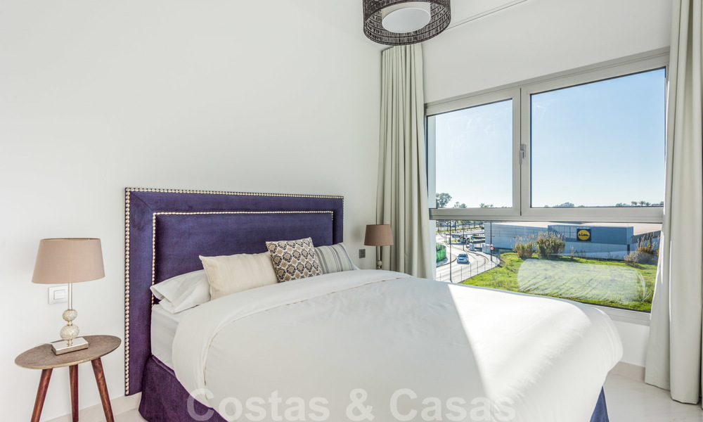 Modern penthouse appartement te koop op de New Golden Mile, tussen Marbella en Estepona, op loopafstand van supermarkten en het strand 26369