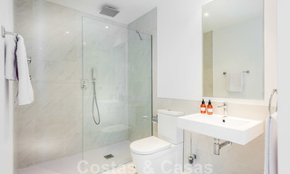 Modern penthouse appartement te koop op de New Golden Mile, tussen Marbella en Estepona, op loopafstand van supermarkten en het strand 26372 