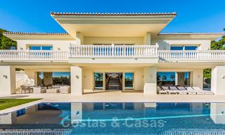 Luxe villa met panoramisch zeezicht te koop in Sierra Blanca, Marbella 26405 