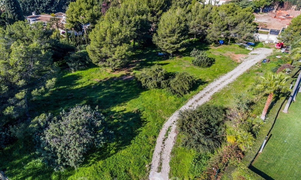 Bouwgrond te koop in Sierra Blanca, met panoramisch zeezicht, op één van de meeste exclusieve plaatsen in Marbella 26450