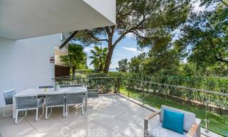 Moderne schakelvilla te koop in het exclusieve Sierra Blanca, Marbella. De goedkoopste in het complex. 26460 