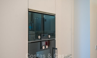 Moderne schakelvilla te koop in het exclusieve Sierra Blanca, Marbella. De goedkoopste in het complex. 26465 