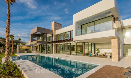 Moderne nieuwe luxe villa met prachtig golfzicht te koop in Benahavis - Marbella 26615