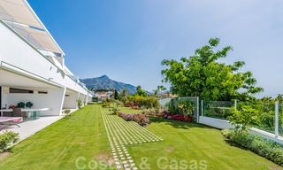 Sterk in prijs verlaagd. Instapklaar ruim modern luxe appartement te koop met zeezicht, Nueva Andalucia, Marbella 26921 