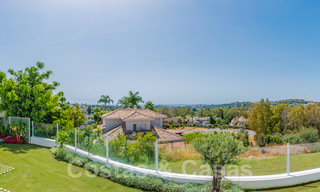 Sterk in prijs verlaagd. Instapklaar ruim modern luxe appartement te koop met zeezicht, Nueva Andalucia, Marbella 26922 