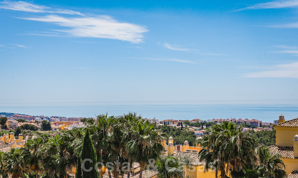 Gerenoveerde luxe villa te koop in een moderne mediterrane stijl in het exclusieve Cascada de Camojan op de Golden Mile in Marbella 27050