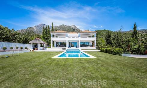 Gerenoveerde luxe villa te koop in een moderne mediterrane stijl in het exclusieve Cascada de Camojan op de Golden Mile in Marbella 27061