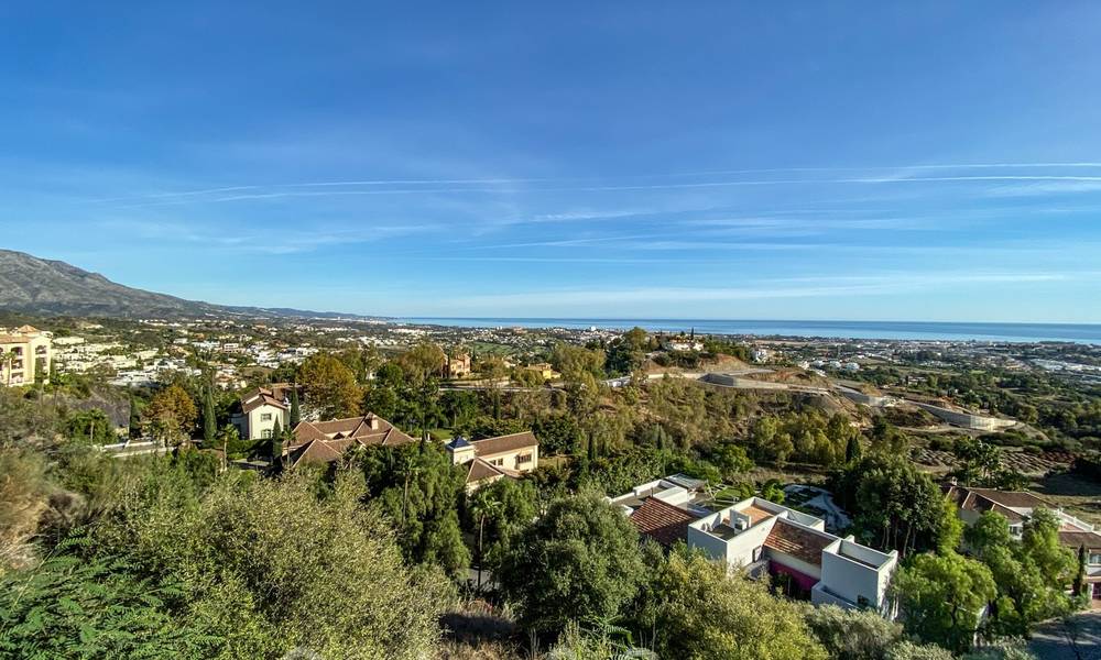 Instapklaar ruim appartement met panoramisch uitzicht op de kust en de zee in Benahavis - Marbella 27338