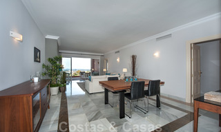 Instapklaar ruim appartement met panoramisch uitzicht op de kust en de zee in Benahavis - Marbella 27348 