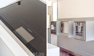 Moderne luxe hoekwoning met zeezicht te koop in het exclusieve Sierra Blanca, Marbella 27153 