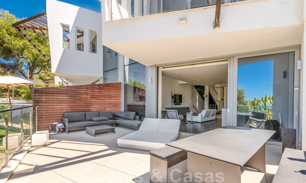 Moderne luxe hoekwoning met zeezicht te koop in het exclusieve Sierra Blanca, Marbella 27154