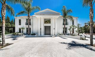 Luxevilla te koop in een elegante klassieke stijl in Sierra Blanca, Marbella 32199 