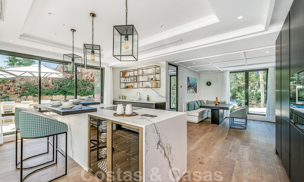 Luxevilla te koop in een elegante klassieke stijl in Sierra Blanca, Marbella 32205