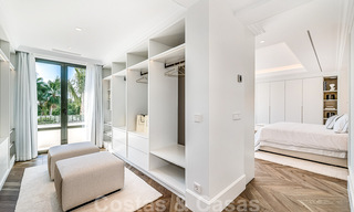 Luxevilla te koop in een elegante klassieke stijl in Sierra Blanca, Marbella 32211 