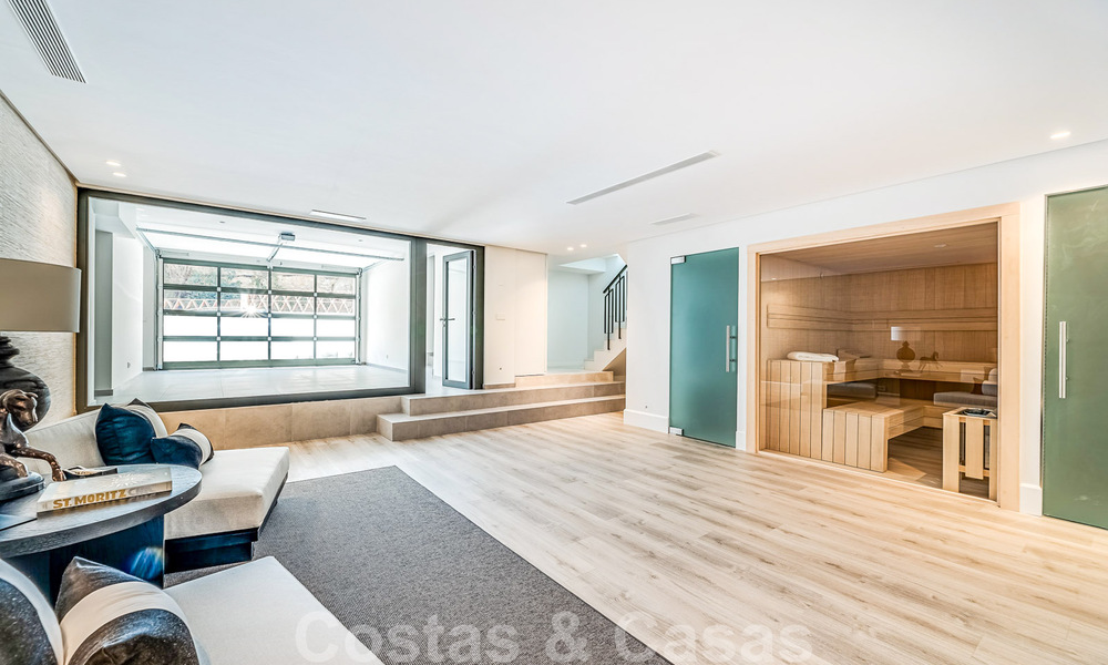 Luxevilla te koop in een elegante klassieke stijl in Sierra Blanca, Marbella 32223