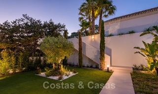 Instapklare hedendaagse mediterrane villa met zeezicht te koop op korte wandelafstand van het strand en alle voorzieningen, beachside Elviria te Marbella 27531 