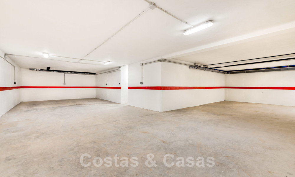 Instapklare hedendaagse mediterrane villa met zeezicht te koop op korte wandelafstand van het strand en alle voorzieningen, beachside Elviria te Marbella 27545