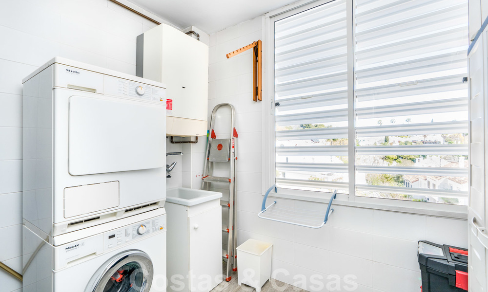 5-slaapkamer penthouse appartement te koop op de Golden Mile op korte wandelafstand van het strand en Marbella stad 27661