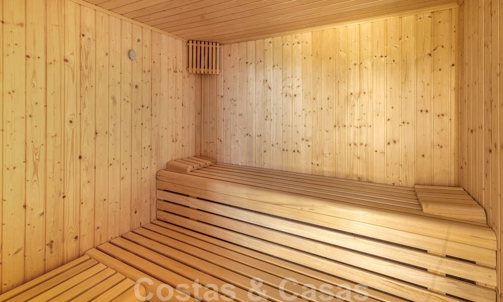 Instapklare sensationele moderne luxe eerstelijns strand appartementen te koop in Estepona, Costa del Sol 27862