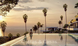Turn-key nieuwe moderne villa’s met spectaculair uitzicht op de golf, het meer, bergen en de Middellandse Zee tot aan Afrika, in een gated golfresort te koop in Benahavis - Marbella 27912 