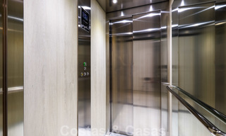 Privé herverkoop! Nieuw op de markt. Ultra deluxe avant garde strand appartement te koop in een exclusief complex aan de New Golden Mile, Marbella - Estepona 28697 