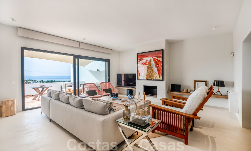 Prachtig huis met uitzicht op de groene omgeving en de zee in een gated community op de Golden Mile - Marbella 28571