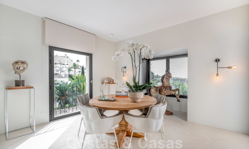 Prachtig huis met uitzicht op de groene omgeving en de zee in een gated community op de Golden Mile - Marbella 28599