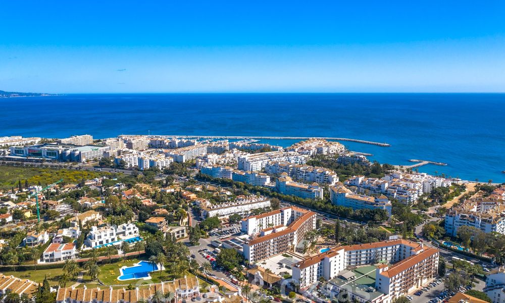 Instapklare moderne villa te koop, op loopafstand van Puerto Banus in Nueva Andalucia, Marbella 28646