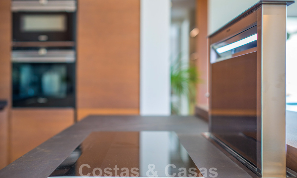 Royaal nieuwbouw appartement te koop met privézwembad in een “gated resort” te Benahavis - Marbella 29064