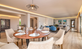 Te koop, eerstelijns golfvilla, smaakvol gerenoveerd in begeerde, rustige buurt in Guadalmina, Marbella 29203 