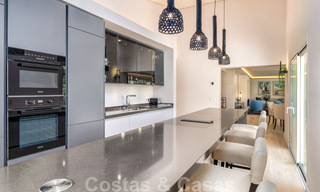 Te koop, eerstelijns golfvilla, smaakvol gerenoveerd in begeerde, rustige buurt in Guadalmina, Marbella 29207 