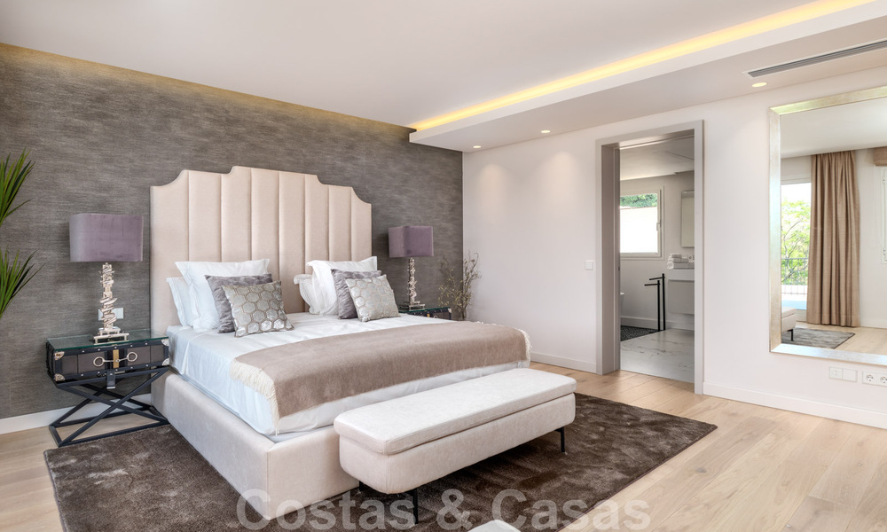 Te koop, eerstelijns golfvilla, smaakvol gerenoveerd in begeerde, rustige buurt in Guadalmina, Marbella 29247