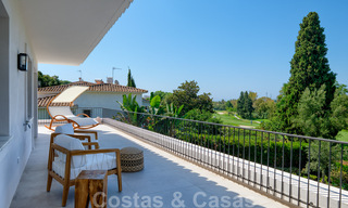 Te koop, eerstelijns golfvilla, smaakvol gerenoveerd in begeerde, rustige buurt in Guadalmina, Marbella 29252 