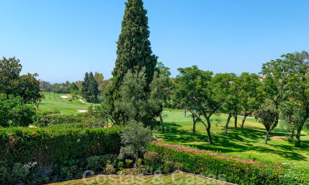 Te koop, eerstelijns golfvilla, smaakvol gerenoveerd in begeerde, rustige buurt in Guadalmina, Marbella 29256