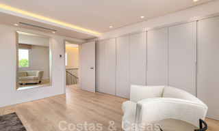 Te koop, eerstelijns golfvilla, smaakvol gerenoveerd in begeerde, rustige buurt in Guadalmina, Marbella 29257 