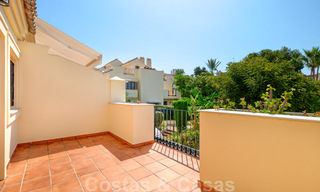 Appartementen en rijhuizen te koop op loopafstand van voorzieningen en Puerto Banus in Nueva Andalucia, Marbella 29288 