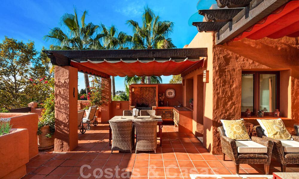 Luxe penthouse appartement te koop met zeezicht, op loopafstand van Puerto Banus in Nueva Andalucia, Marbella 29594