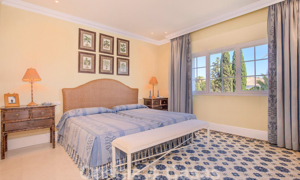 Spectaculaire, elegante villa te koop nabij het strand in het westen van Marbella 29416