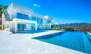 Moderne nieuwbouw villa met panoramisch berg- en zeezicht te koop in de heuvels van Marbella Oost. Bijna klaar. 57678 