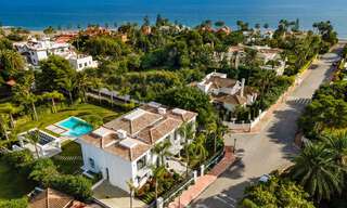 Ruime, nieuwe moderne villa te koop vlak bij het strand en de golfbaan in Marbella - Estepona 30157 