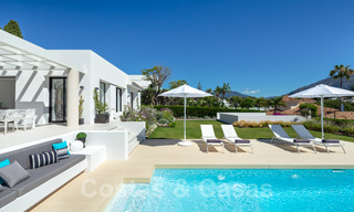 Stijlvol gerenoveerde villa te koop met prachtig uitzicht op de bergen in Nueva Andalucia - Marbella, op loopafstand van voorzieningen 30291 