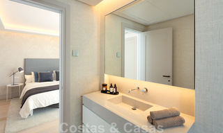 Stijlvol gerenoveerde villa te koop met prachtig uitzicht op de bergen in Nueva Andalucia - Marbella, op loopafstand van voorzieningen 30296 