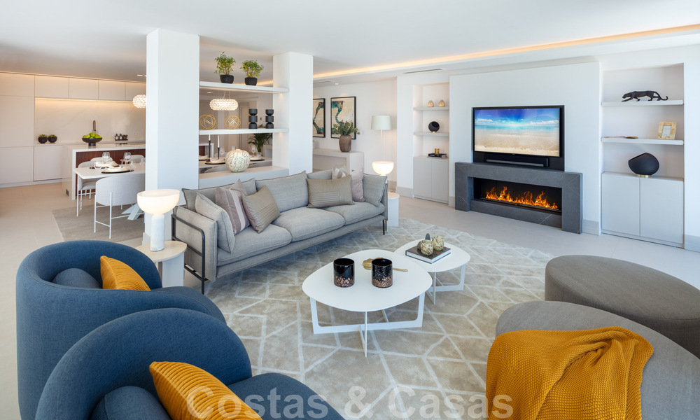 Stijlvol gerenoveerde villa te koop met prachtig uitzicht op de bergen in Nueva Andalucia - Marbella, op loopafstand van voorzieningen 30303