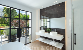 2 Elegante nieuwe luxevilla´s te koop van topkwaliteit in een klassieke en Provençaalse stijl boven de Golden Mile in Marbella 30470 