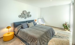 Gloednieuwe villa in eigentijdse stijl in een gated community met panoramisch zeezicht te koop in Benahavis - Marbella 30662 