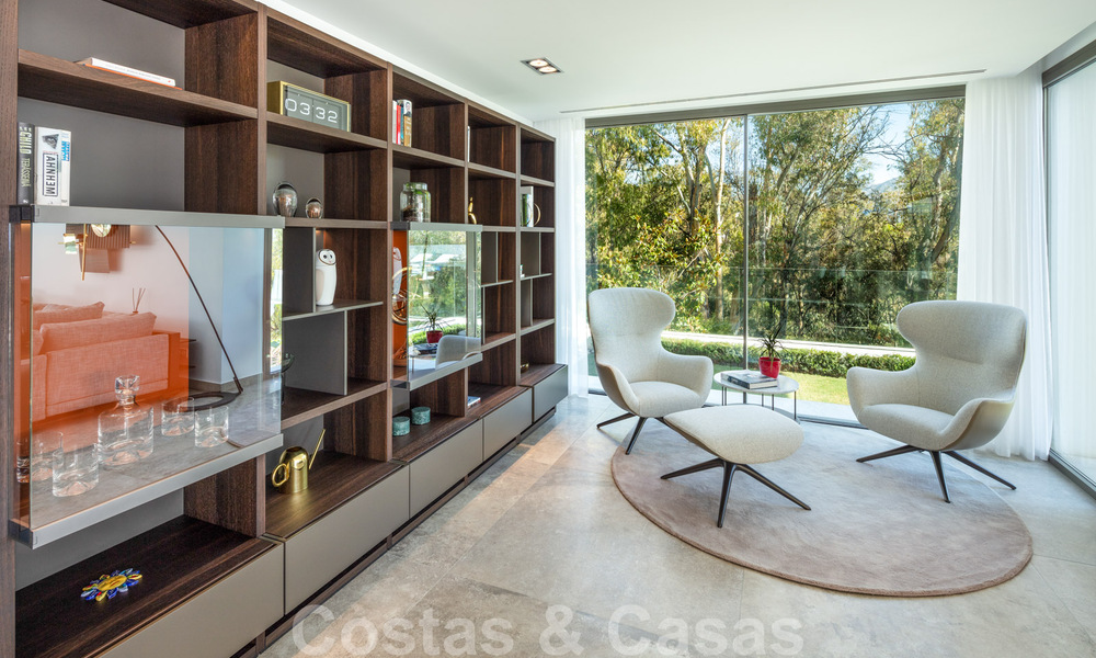 Gloednieuwe villa in eigentijdse stijl in een gated community met panoramisch zeezicht te koop in Benahavis - Marbella 30671