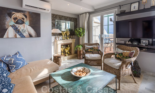 Gerenoveerd penthouse appartement te koop met zeezicht en op wandelafstand van alle voorzieningen en Puerto Banus in Nueva Andalucia, Marbella 31179 