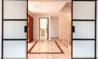 Halfvrijstaand huis te koop in een gated community op de Golden Mile te Marbella 30845 