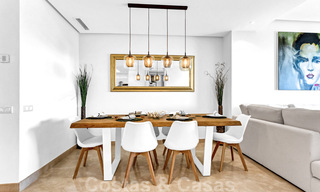 Tijdloos luxe appartement te koop met zeezicht op de Golden Mile, tussen Puerto Banus en Marbella 30884 