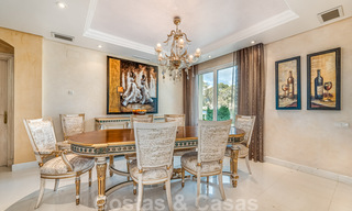 Exclusief appartement te koop met zeezicht in een eerstelijnsstrand complex aan de New Golden Mile, Marbella - Estepona 30967 